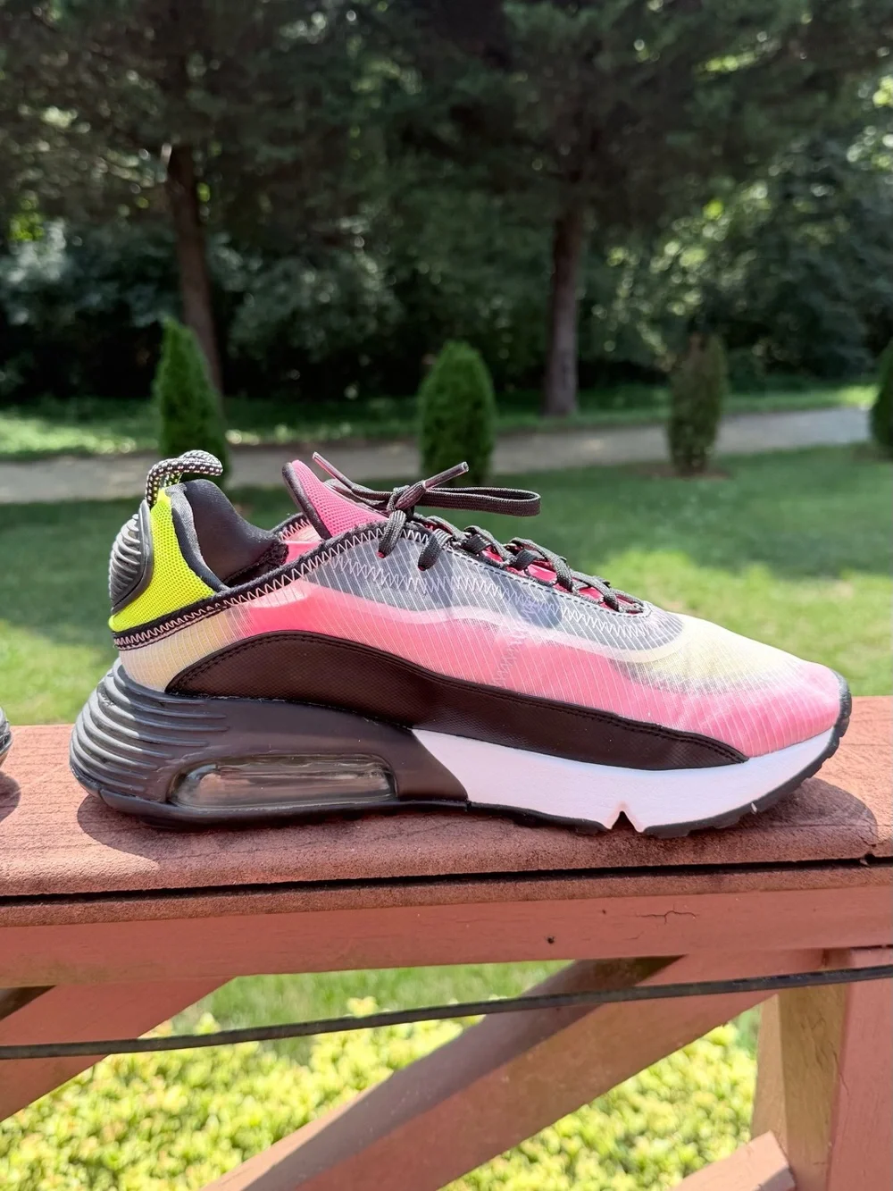 Nike Wmns Air Max 2090 'Champagne Cyber' Nike /  Sneakers /  Air Max 2090.